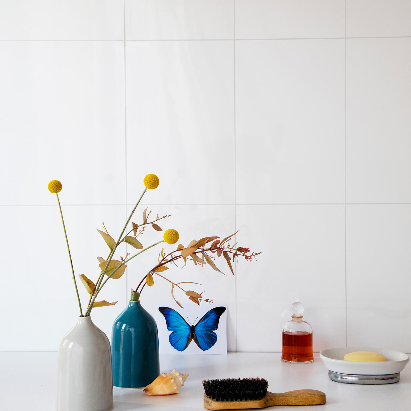 Wall&Water Snow White Bathroom Wall Panel (Tile effect - 600 x 300mm)